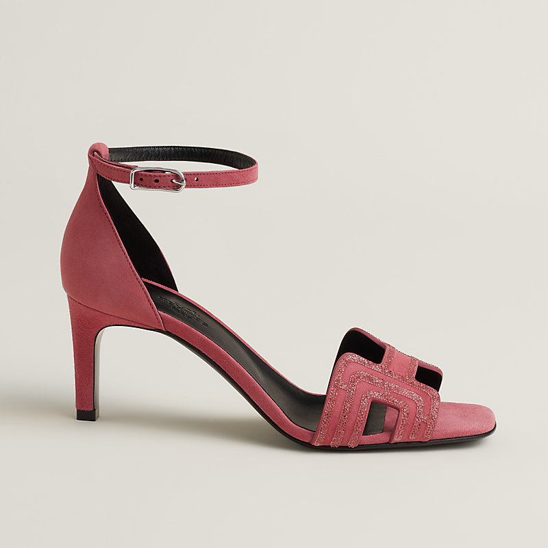 足元を美しく引き立てる HERMES Sandales Joy 70 サンダル Joy 70 sandal | Hermès USA